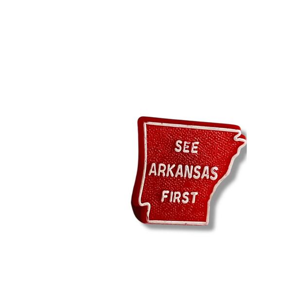 Vintage Red Plastic Lapel Pin See Arkansas First State .75" - Picture 2 of 5